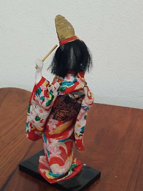 Vintage Folk Art Doll: Japanese