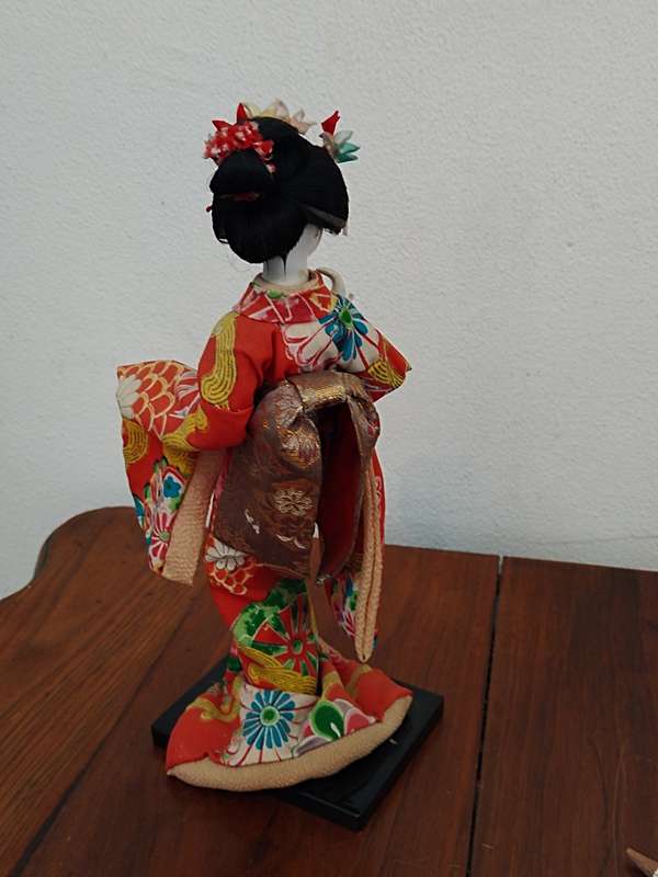 Vintage Folk Art Doll: Japanese Geisha