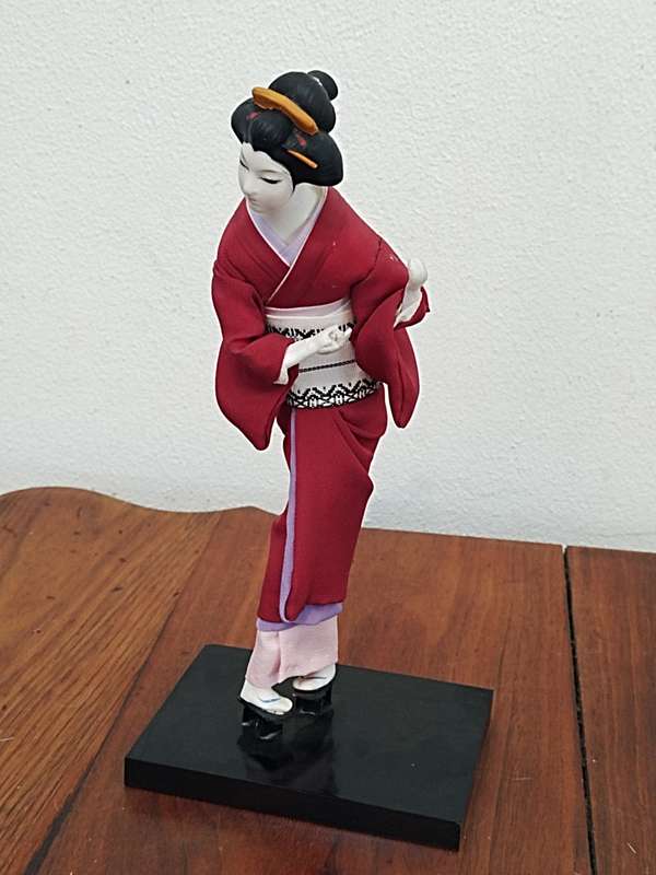 Vintage Folk Art Doll: Japanese Doll on wooden stand