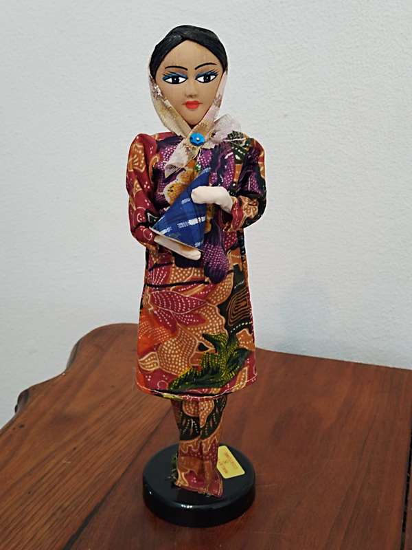 Vintage Folk Art Doll: Malaysian Costume