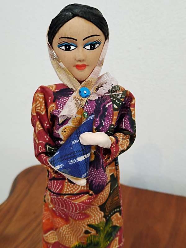 Vintage Folk Art Doll: Malaysian Costume