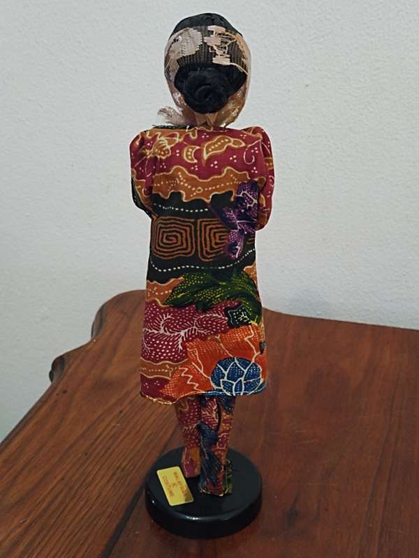 Vintage Folk Art Doll: Malaysian Costume