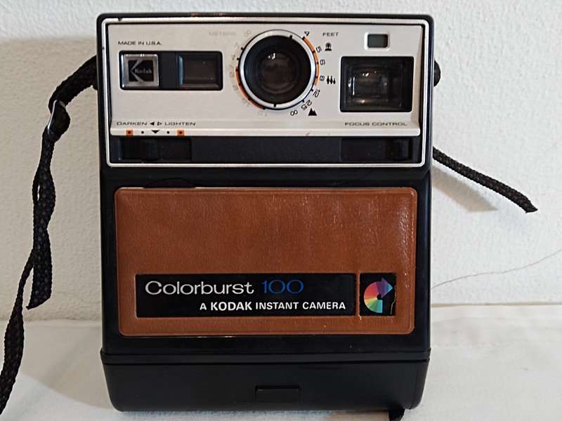 Colorbust 100 A Kodak Instant Camera