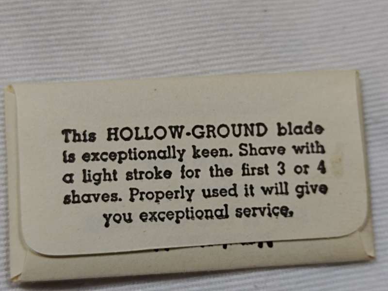 Pal Hollow Ground double edge blades.