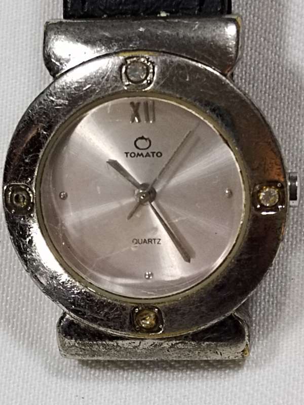 Ladies Tomato Quartz Watch