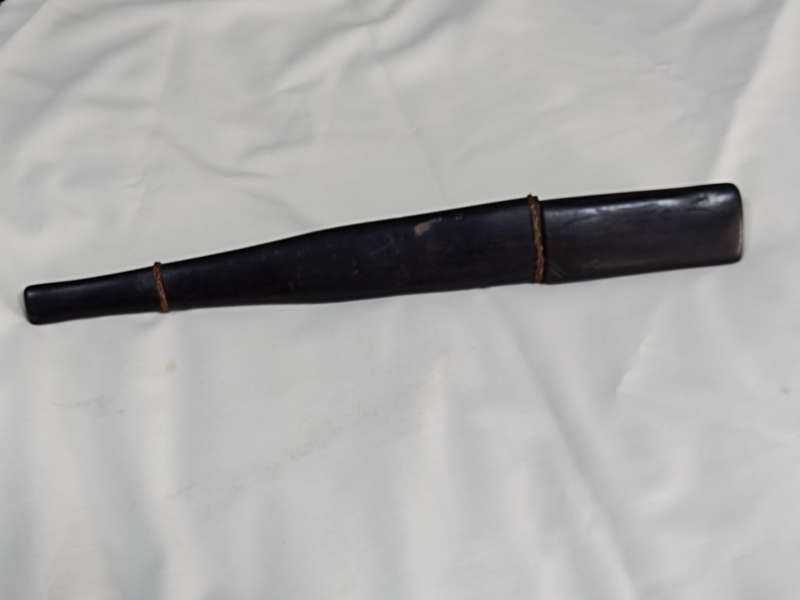 Ovambo Dagger with sheaf