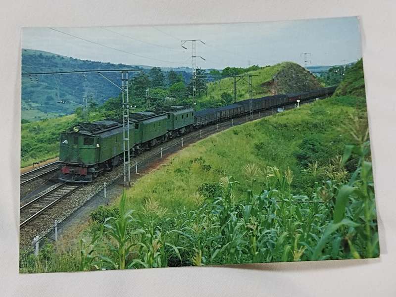Class 1E electric locomotives in Natal - An historical Scene postcard