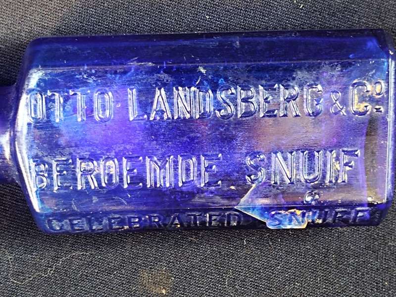 Otto Landsberg & Co, Beroemde snuif, Celebrated snuff, Cape Town bottle