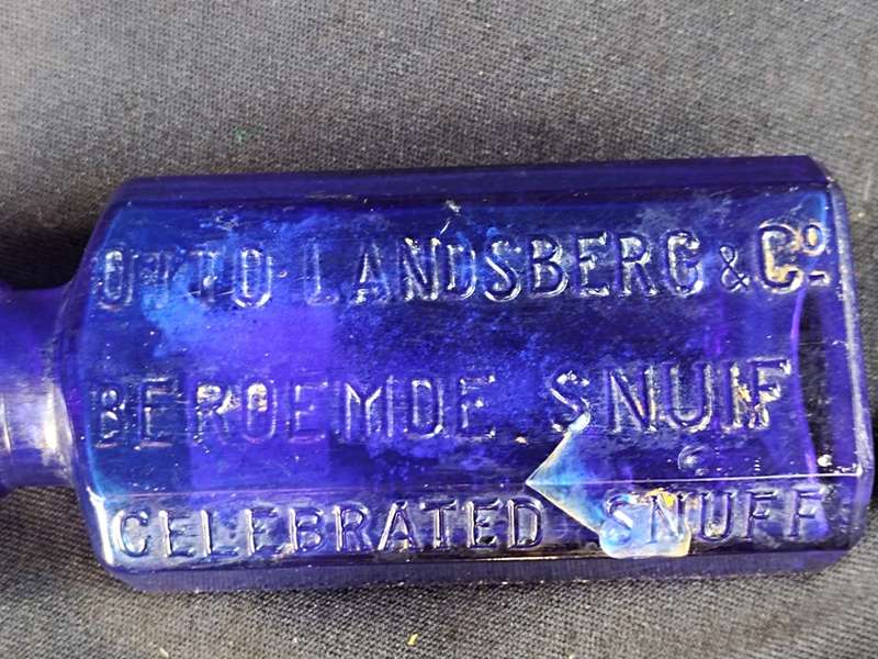 Otto Landsberg & Co, Beroemde snuif, Celebrated snuff, Cape Town bottle