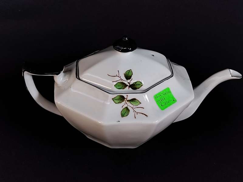 Art Deco 6 cup Tea Pot
