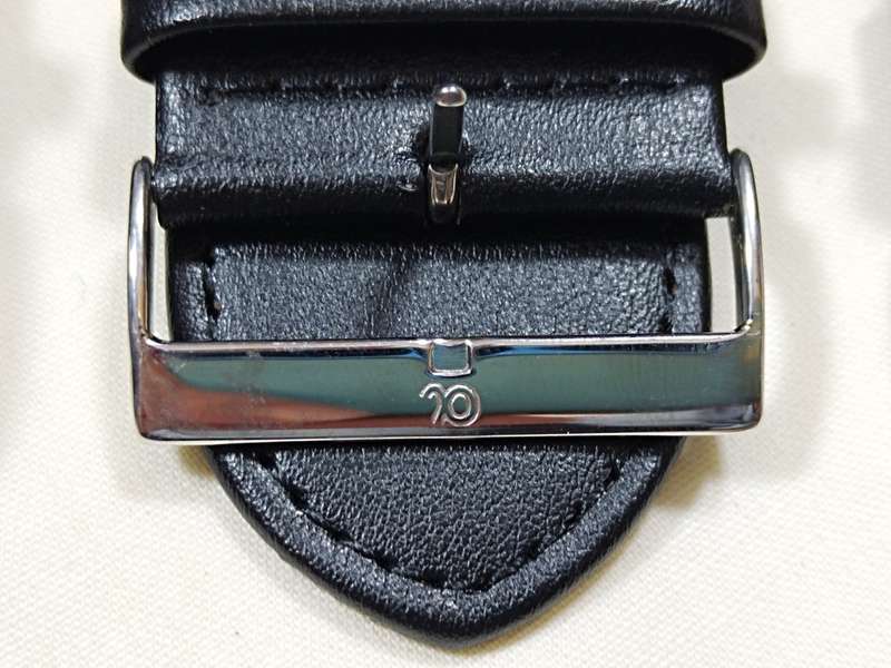 Alfa genuine leather straps.