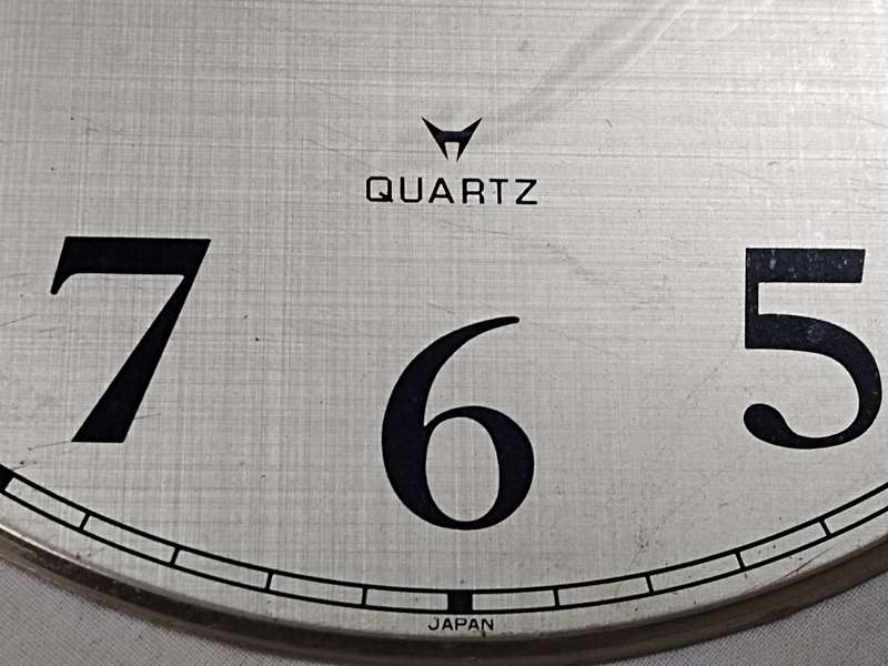 Vintage Rhythm Quartz clock dial