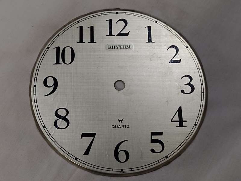 Vintage Rhythm Quartz clock dial (a)