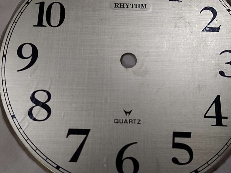 Vintage Rhythm Quartz clock dial (a)