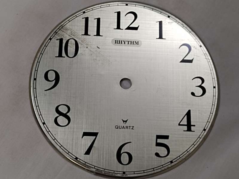 Vintage Rhythm Quartz clock dial (b)