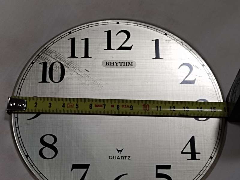 Vintage Rhythm Quartz clock dial (b)