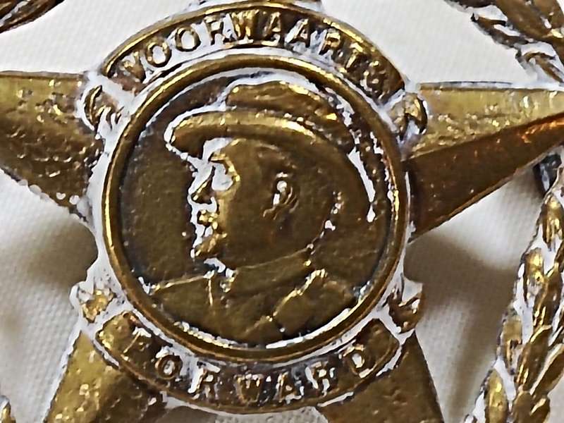 South Africa Army Prime Minister Botha Regiment Forward Voorwaarts Badge