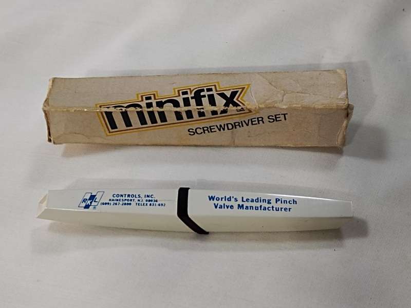 Minifix screwdriver set