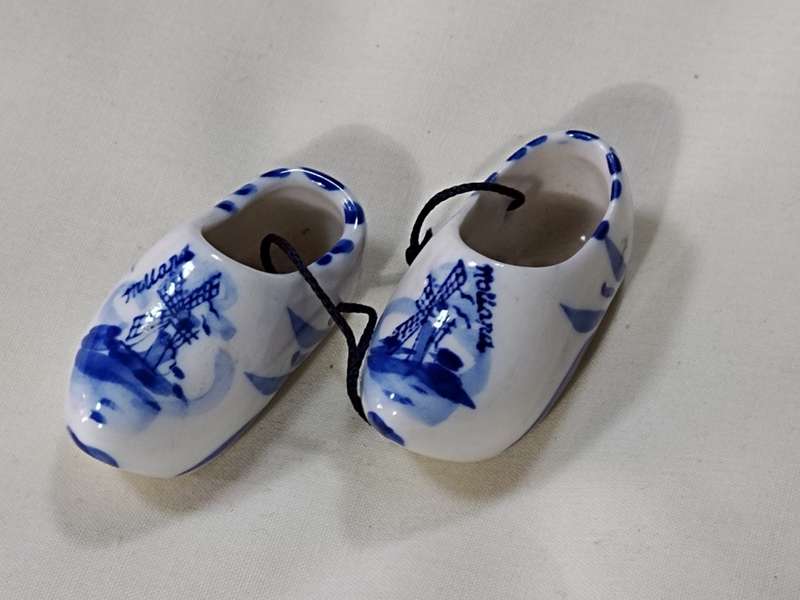 Pair of Dutch shoes