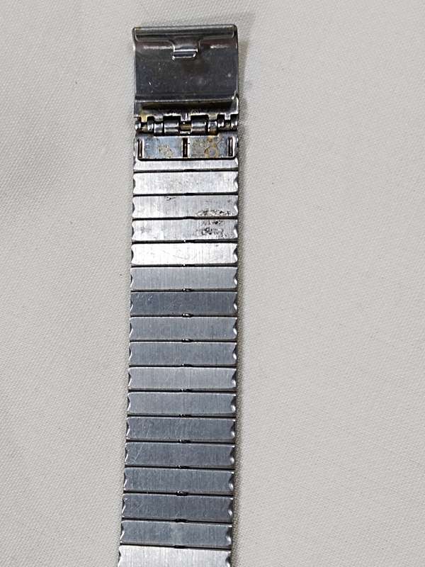 Watch casing with strap