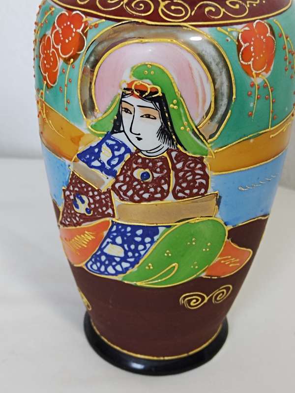 Satsuma Japan Vase