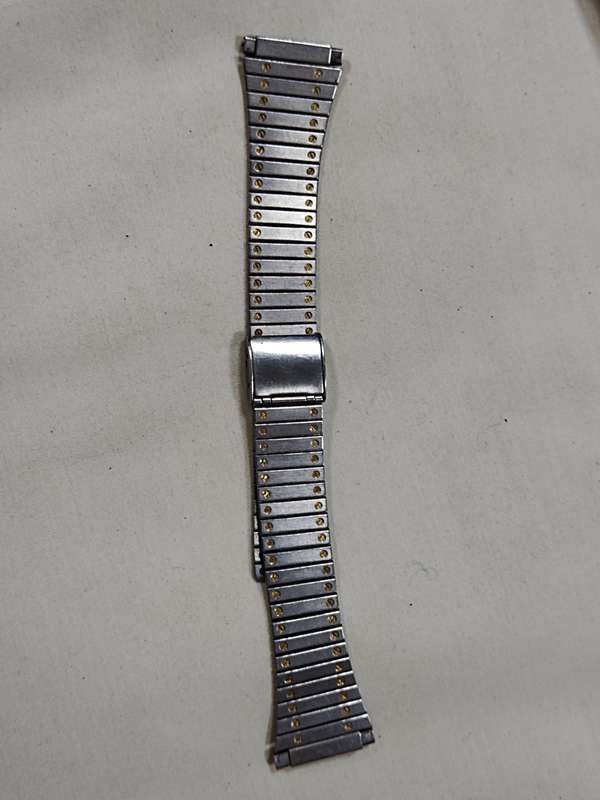 Men's Stainless steel watch strap.