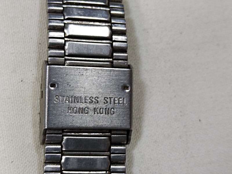 Men's Stainless steel watch strap.