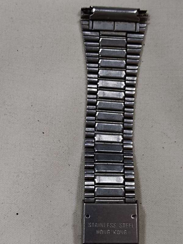 Men's Stainless steel watch strap.