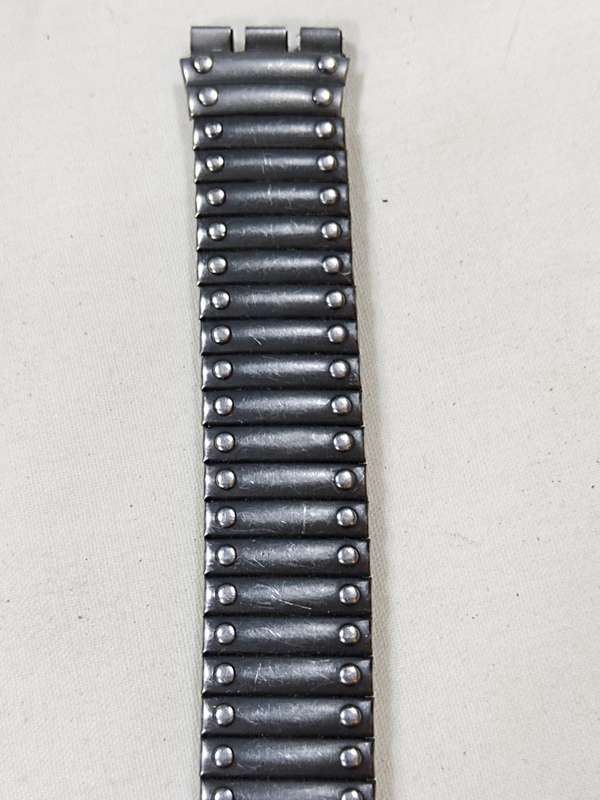 Mens Swatch black stretch strap