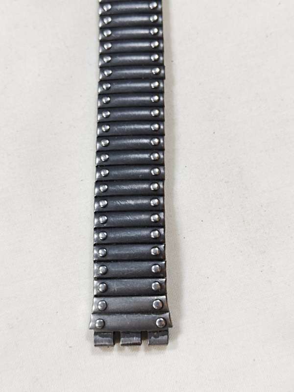 Mens Swatch black stretch strap