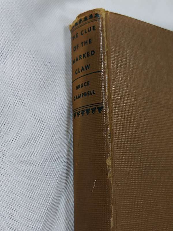 A Ken Holt Mystery: The Clue of the marked claw