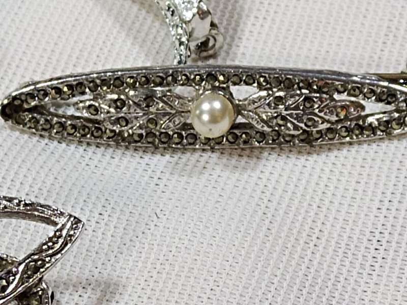 X5 Silver Tone Brooches