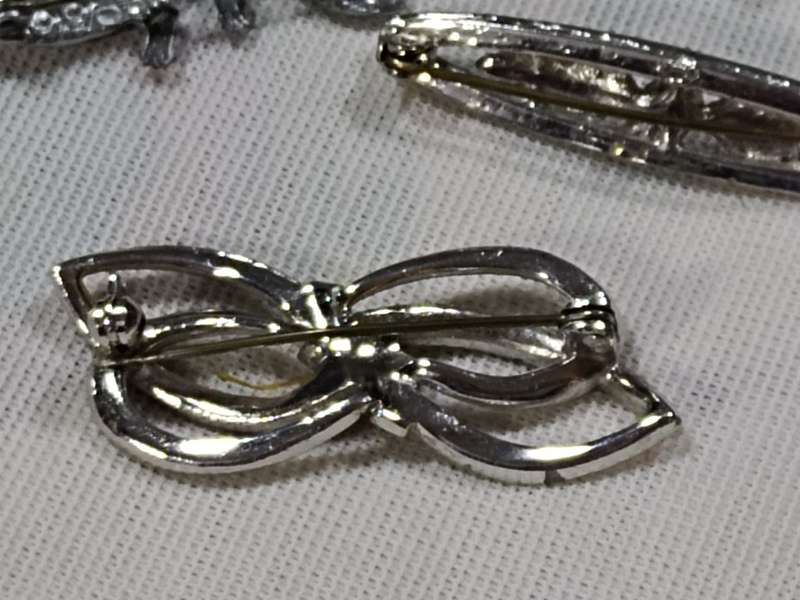 X5 Silver Tone Brooches