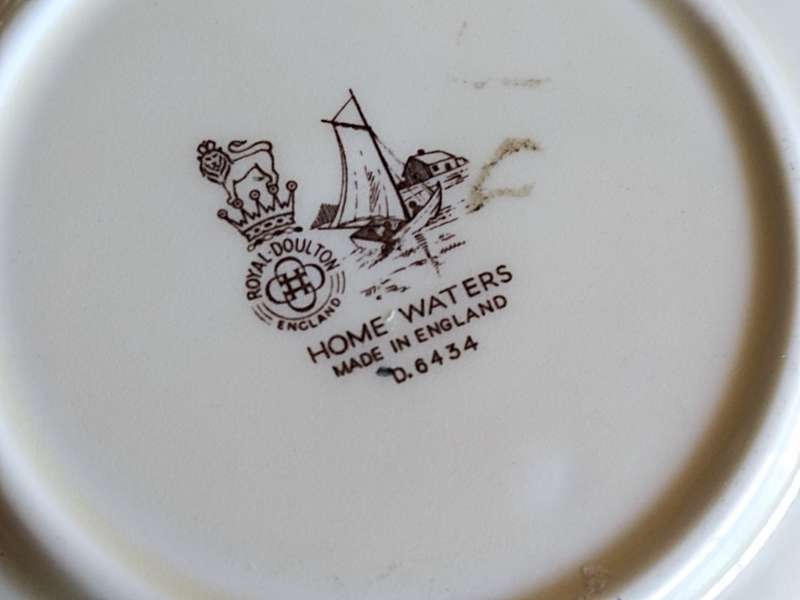 Royal Doulton Home waters serving bowl