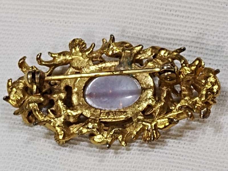 Victorian style brooch