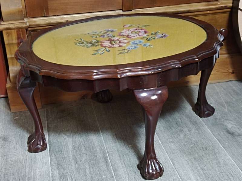 Ball & Claw center/side table with embroidered Centre piece
