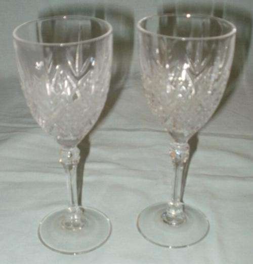 SET X2 CRYSTAL WINE GLASSES
