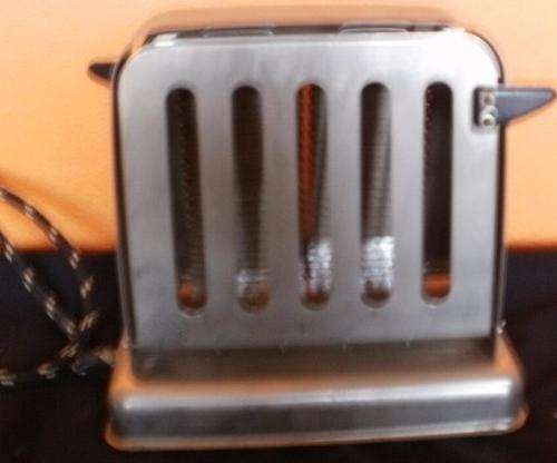 TOASTER = STILL WORKING