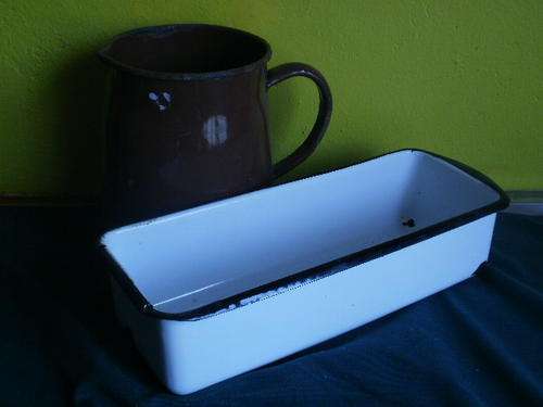 ENAMEL BROWN MILK JUG AND WHITE BREAD PAN