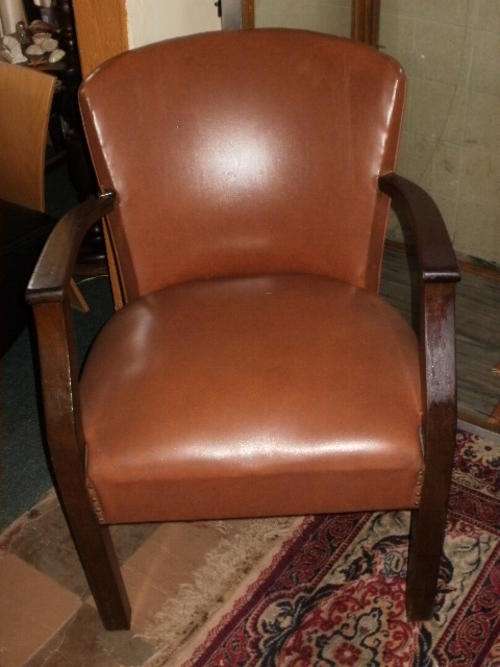 LOVELY OFFICE CHAIR