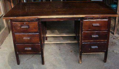 ****WEEKEND SPECIAL**** 6 DRAWER DESK
