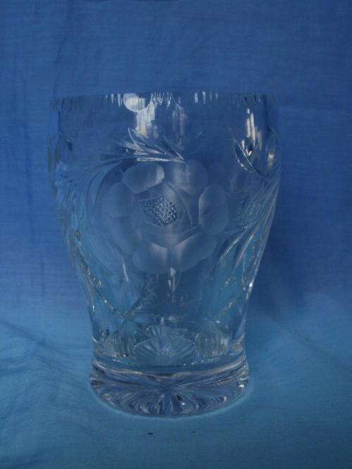 CRYSTAL VASE(a)