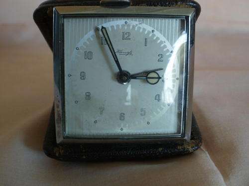 KENZLE TRAVELING ALARM CLOCK