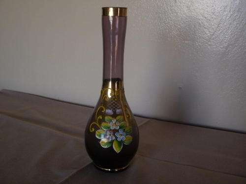 VENETIAN PURPLE VASE WITH RAISED FLOWERS