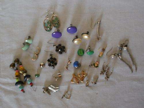 VINTAGE EARRINGS