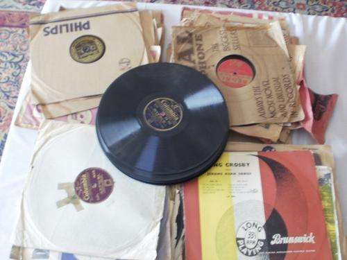 70 GRAMOPHONE RECORDS