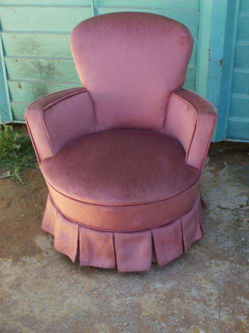 UPHOLSTERED TEAK BOUDOIR CHAIR