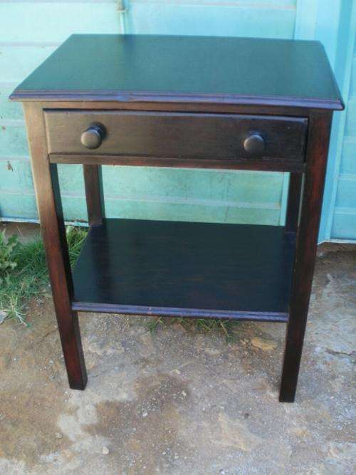 LOVELY SMALL TABLE WITH A DRAW