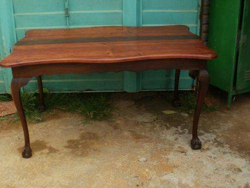 BALL & CLAW DINING ROOM TABLE