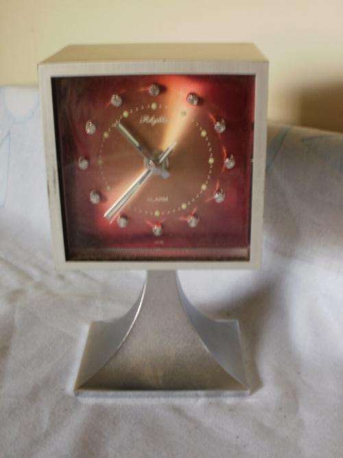 MECHANICAL RHYTM ALARM CLOCK